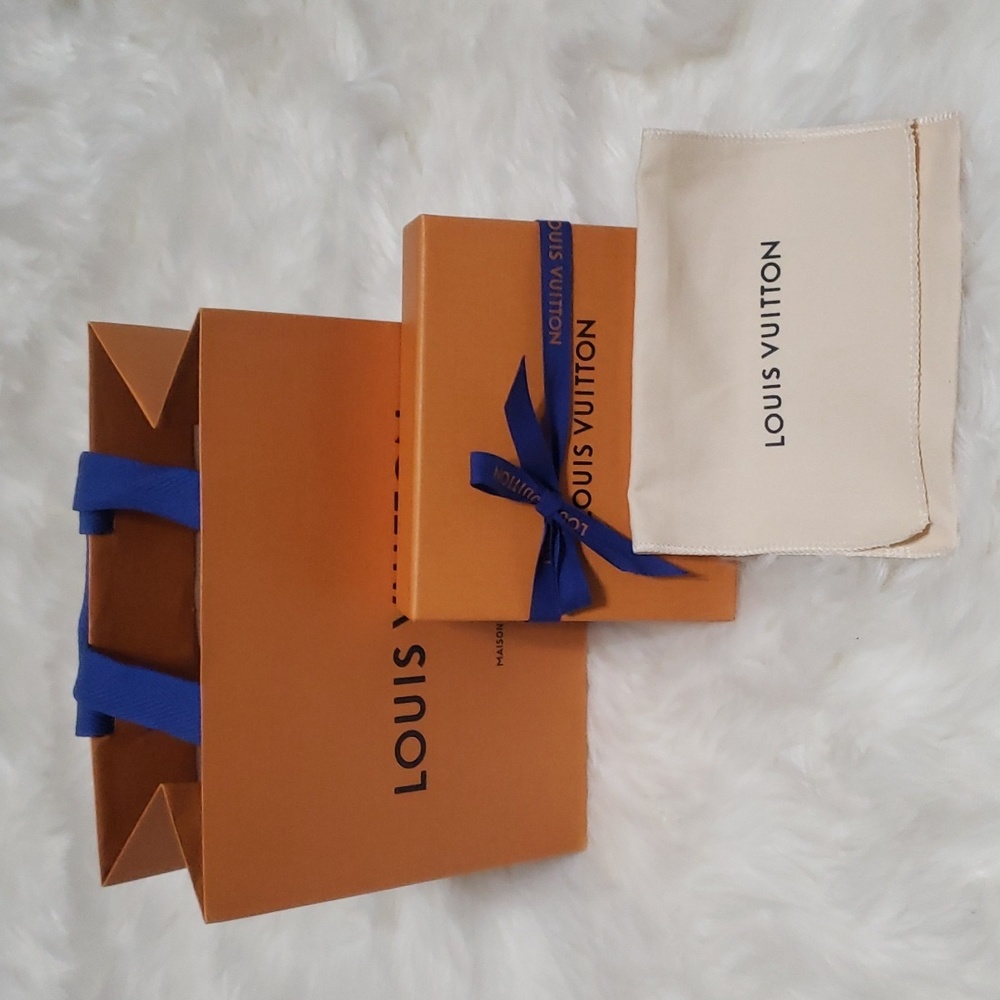 AUTHENTIC SMALL LOUIS VUITTON DRAWER GIFT BOX SET